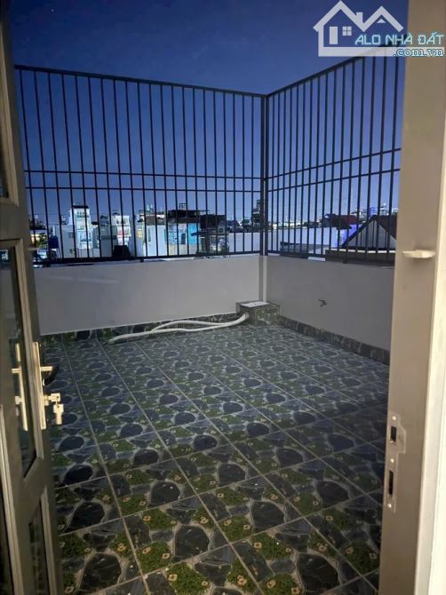 NHÀ ĐẸP MỚI TINH ,HẺM XE TẢI ,LÊ VĂN QUỚI, BÌNH TÂN,64M2,4 Tầng ,4 Phòng ngủ ,chỉ 7.3 TỶ - 4