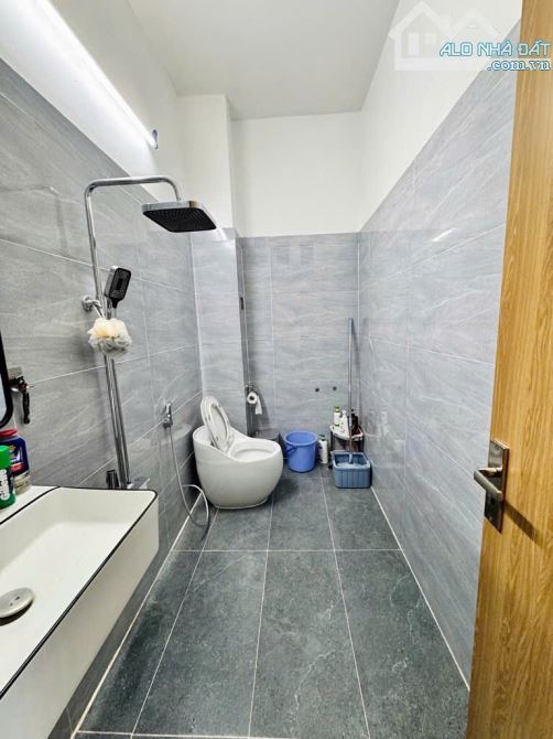 NHÀ 6M NGANG - 5 TẦNG - GÒ VẤP - GẦN MẶT TIỀN PHAN HUY ÍCH - GIÁ TỐT SO VỚI KHU VỰC - 4