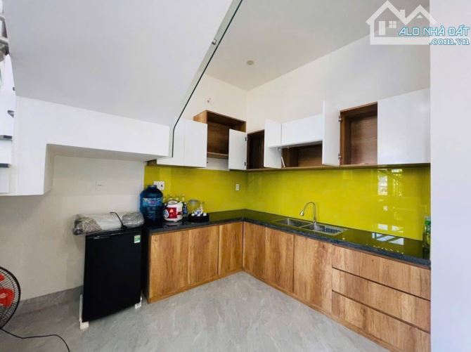 Nhà 2 tầng kiệt Ô tô trung tâm thành phố - Kiệt Trần Phú - 4