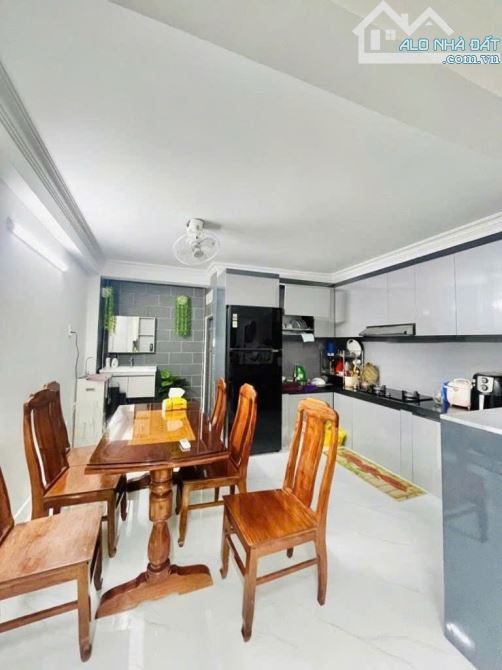 Bán Nhà Trịnh Đình Trọng - Âu Cơ , DT: 4m x 14m , 4 Lầu Xây Mới , HXH , Đang Cần Bán Gấp - 4
