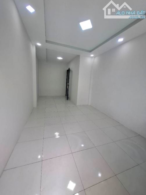 Bán nhà 2 tầng - 21m2 (3x7) - Ngay Ngã Tư Gò Mây - Trung Tâm Bình Tân - Chỉ hơn 1 tỷ - 4