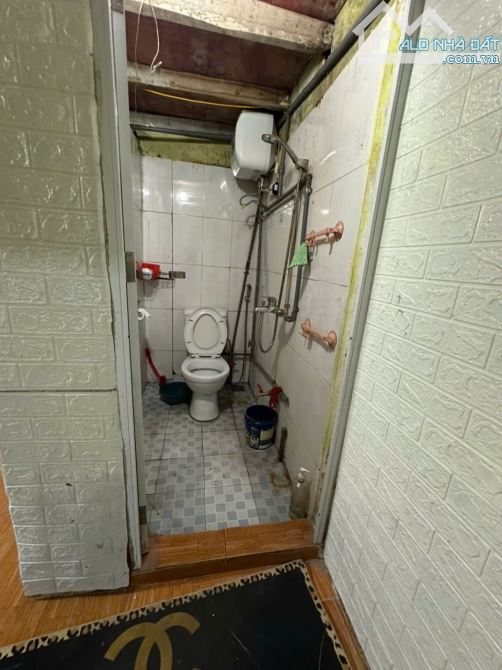 Cho thuê phòng trọ khép kín giá 2,3 tr/ tháng ngõ 93 Hoàng Văn Thái, QThanh Xuân