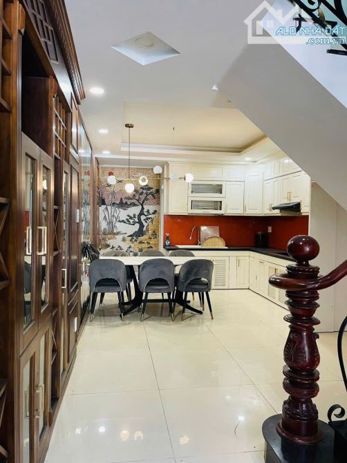 Dương Quảng Hàm - Hẻm 6M Thông 1Sẹc - 68M² - 5Tầng BTCT - 4