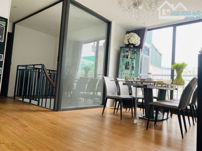 Bán nhà Cầu Giấy 7 tầng thang máy-dòng tiền-nhà siêu đẹp như mới dt 46/50m 7T mt 4,5m - 4