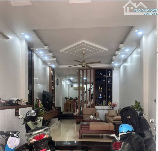 Bán nhà Chợ Cột Đèn, Dư Hàng Kênh, Lê Chân, Hải Phòng. 3 tầng, 52m2, 3,7 tỷ. Ngang 4m, ngõ - 4