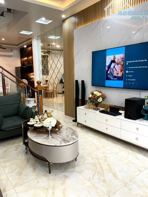 Bán nhà 56m2, 4 tầng tại Thư Trung, Đằng Lâm, Hải An. Chỉ 3.6 tỷ - 4