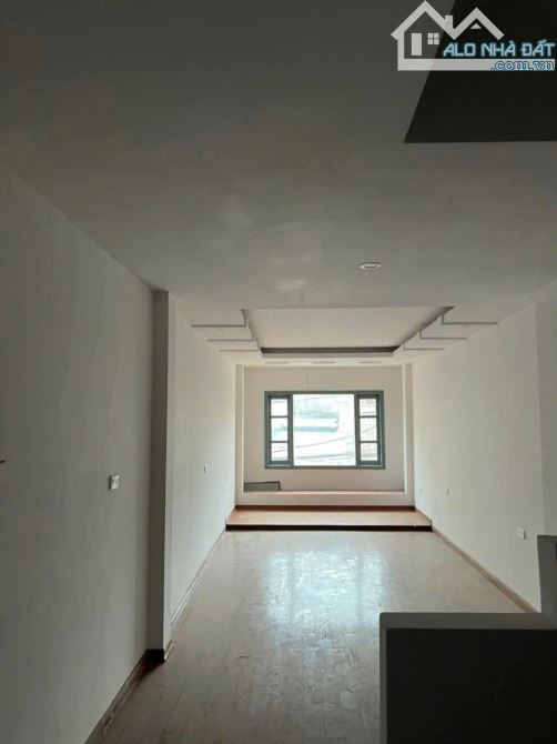 Cho thuê nhà 35m2*6 tầng Nguyễn Hoàng Tôn, Xuân Đỉnh - 4