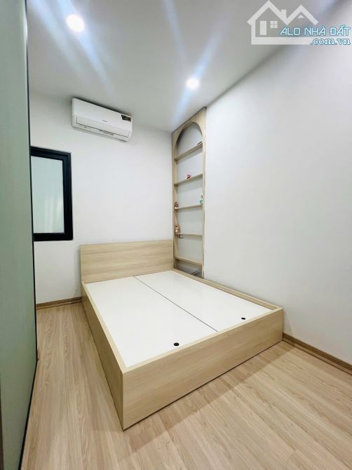 NHỎ XINH VỪA TIỀN 5TẦNG PHỐ MINH KHAI-NGÕ THÔNG RỘNG CHỈ HƠN 4 tỷ - 4