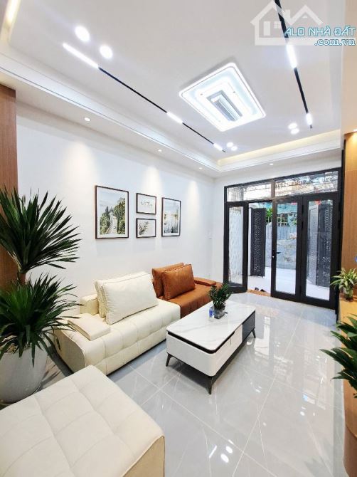 1 CĂN DUY NHẤT PHỐ TRẠM, NGÕ THÔNG, Ô TÔ ĐỖ CỔNG, THANG MÁY, FULL NT 45m² x 6 tầng 9,3 tỷó - 4
