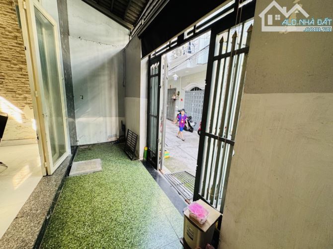 NHÀ ĐẸP 3 TẦNG SÁT MẶT TIỀN, 70M2, NGANG 10.5M, 3PN, SHR, HOÀN CÔNG ĐỦ - 4
