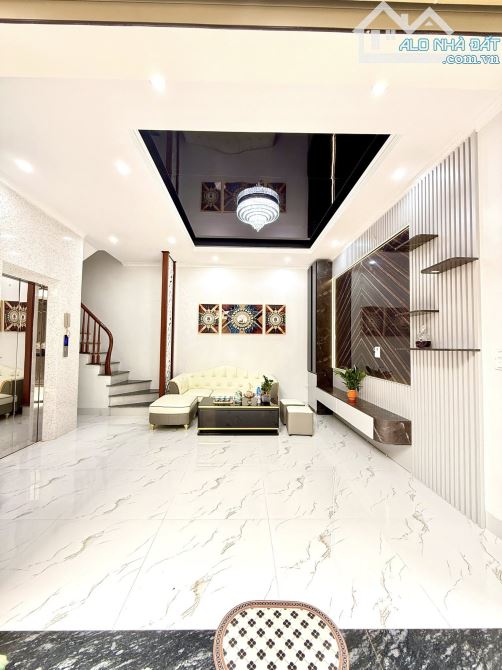 Bán cực gấp! Nguyễn Chí Thanh- 50m ra ô tô, ngõ ba gác, dân xây, MT 3.5m,44m*5T " - 5