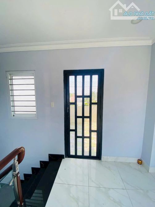 CHỦ GẤP BÁN TRONG THÁNG,GIÁ RẺ NHẤT THỊ TRƯỜNG,NHÀ 3TẦNG XE HƠI NGỦ TRONG NHÀ CHỈ 4.XTỶ TL - 5