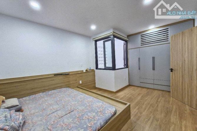 Bán nhà hẻm xe hơi, Phú Châu, Thủ Đức, 67 m² (5.2m x 15m), 3 phòng ngủ - Giá 7.38 tỷ TL - 5