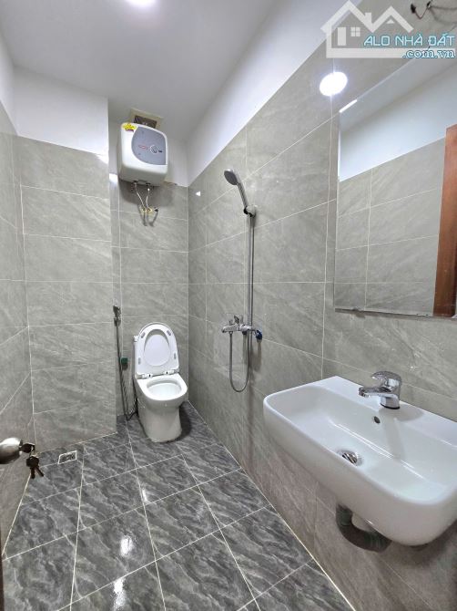 Bán nhà phố Trần Đăng Ninh, Hà Đông, vị trí đắc địa, giao thông thuận lợi, khu vực kinh do - 5