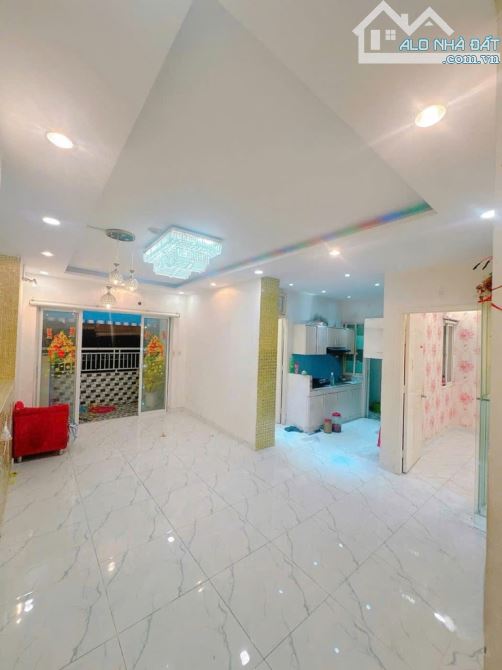 Chung cư 155 Nguyễn Chí Thanh ,P9 Q5. DT 7,4 x 8,2 2PN. Giá 3,48 tỷ TL.  căn hộ lầu 16 - 5