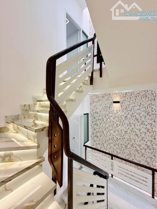 Bán nhà gần sân bay - Đ. Nguyễn Văn Công, Gò Vấp chỉ 3 tỷ 050 triệu / 56m2. Hẻm thông - 5