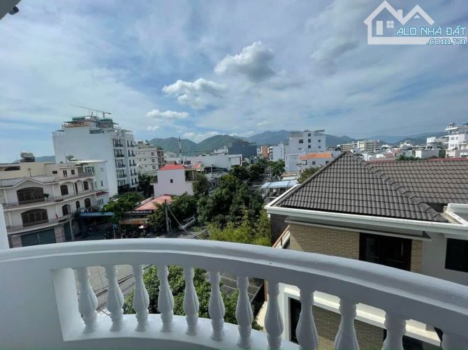 BÁN NHÀ 5 TẦNG, MT ĐƯỜNG DÃ TƯỢNG, 2 MẶT TIỀN, 131,2M2, GIÁ 17 TỶ. CN24.8 - 5