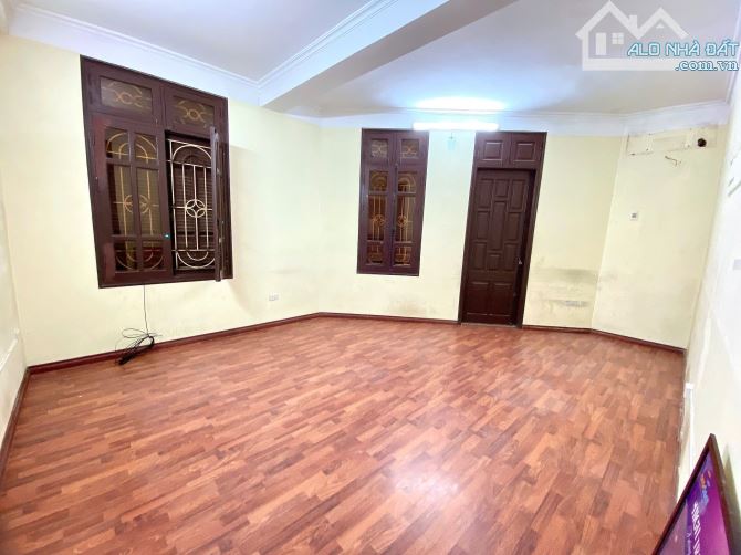 LÔ GÓC 3 Thoáng Mặt phố Ô tô Dừng Đỗ Ngày Đêm KĐT VĂN QUÁN  76m2x4 tầng MT15m: 26.2 - 5