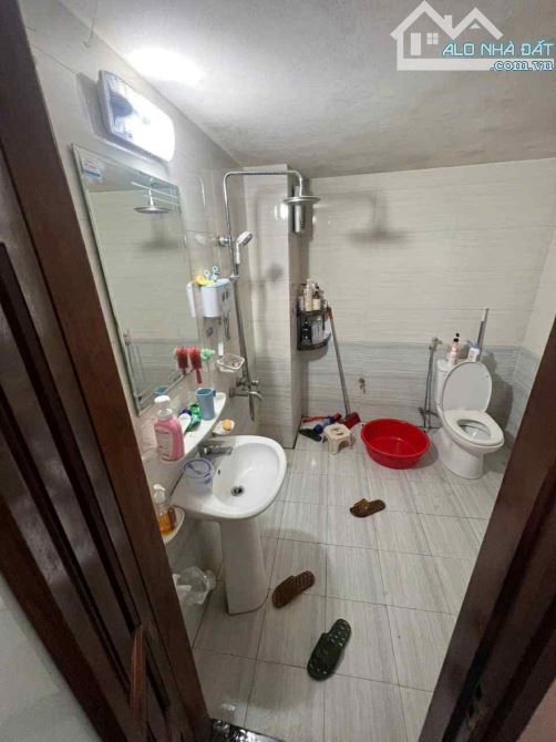 Cho thuê nhà ở khu Mễ Trì Thượng, 35m2*6 tầng, 4 ngủ, kinh doanh - 5