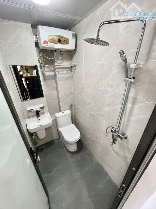 Cho Thuê CCMN 112 Hoàng Quốc Việt Cầu Giấy 30m2 Studio Ban Công Giặt Riêng Thang Máy Ô tô - 5