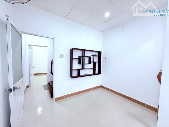 Bán nhà đẹp, giá rẻ Gò Vấp - Hẻm 3m Nguyễn Văn Khối - Chỉ hơn 3 tỷ - 247 - 5