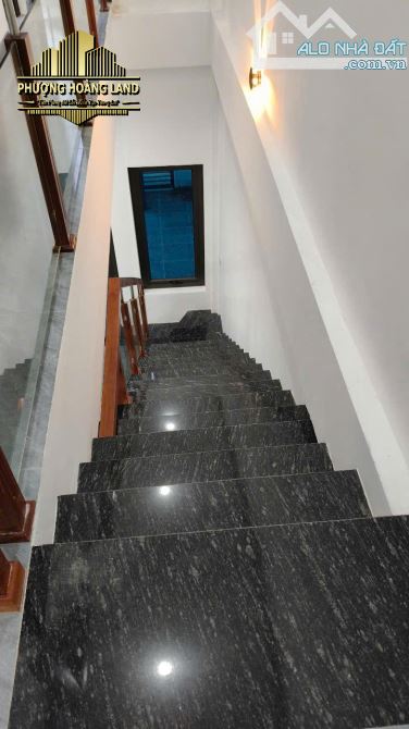 BÁN NHÀ 2 TẦNG MỚI ĐẸP – HƯNG DŨNG, PHƯỜNG TRƯỜNG VINH 74,6m2 Tây Nam đường 5m - 5