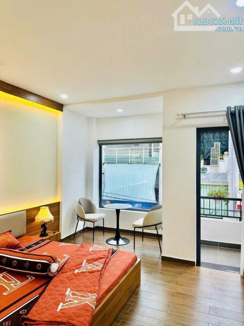 Bán Nhà 2 Mặt Tiền Hẻm 8m- CMT8- Giáp Q3- 4mX16m- 6Tầng- Kinh Doanh Đỉnh- ÔTô Đỗ Trong Nhà - 6
