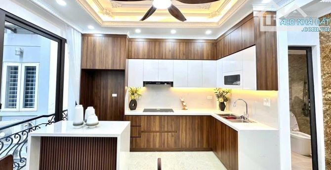 Bán gấp nhà   Phố Trần Quốc Hoàn , Cầu Giấy, giá nhỉnh 13 tỷ, chủ nhà hỗ trợ thiện chí - 6