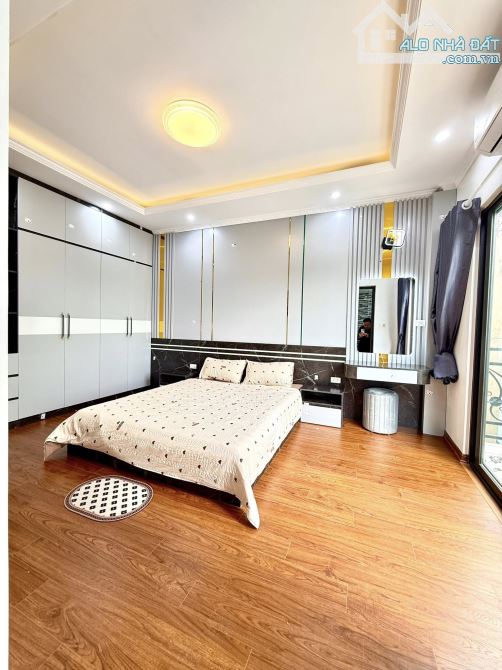 Bán cực gấp! Nguyễn Chí Thanh- 50m ra ô tô, ngõ ba gác, dân xây, MT 3.5m,44m*5T " - 6