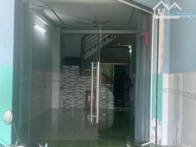 Chủ ngộp cần bán gấp nhà 3 tầng 4-19m(78m2).Hẻm 6m sát mặt tiền TA16. 4T4 - 6