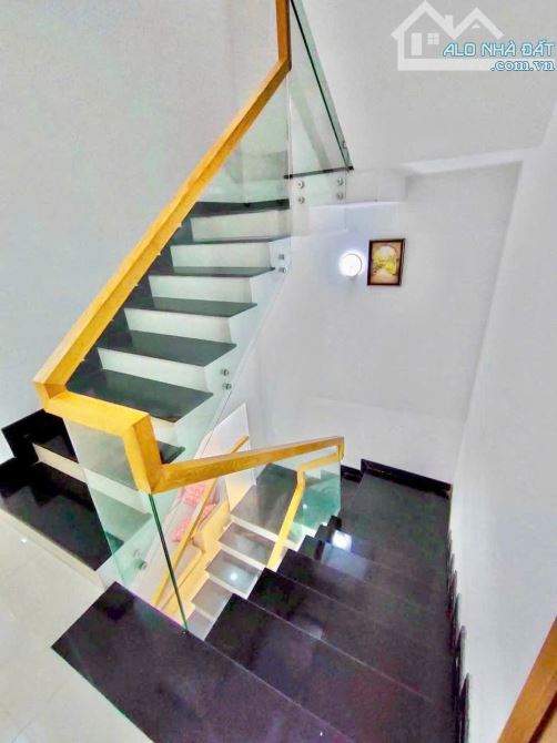 Nhà đẹp đường Bùi tư toàn diện tích 4 x 14 xây dựng một trệt 3 lầu giá 7,5 tỷ còn thương l - 6