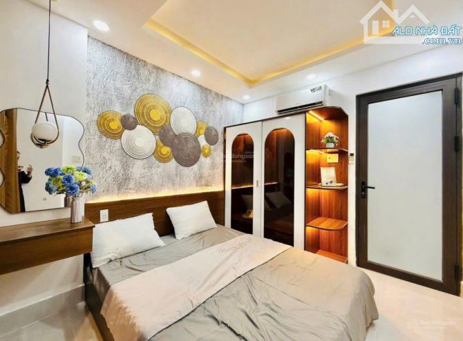 Sang nhượng căn nhà địa chỉ phường 12 Hoàng Dư Khương (67,5m2) giá 2tỷ3 đường 6m - 6