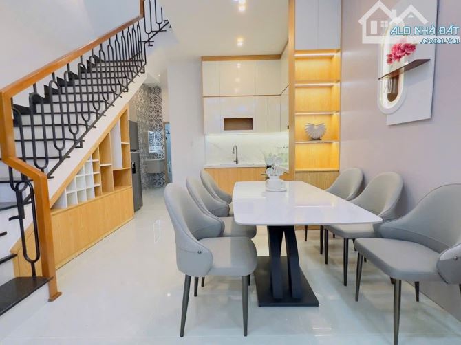 🏡 KIỆT TÁC 2 TẦNG TÔN ĐỨC THẮNG - 79M² - 4,96 TỶ  🚗 Nhà 2 tầng, 2 mê, kiệt 5m ô tô đỗ ng - 6