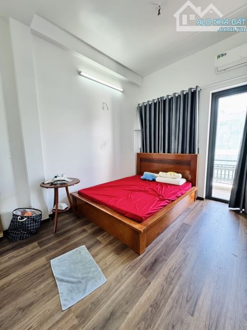 NHÀ 5 TẦNG - 72M² A4 - NGANG 6M - HXH 7 CHỖ THÔNG SÁT MT - XE HƠI NGỦ NHÀ - GẦN EMART 2 - 6