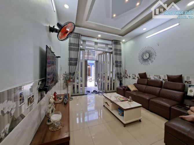Phạm Văn Chiêu -Gò Vấp - 60m2 - 4 Tầng - 8.5 tỷ - Hẻm Ôtô- Hoàn công - SHR - 6