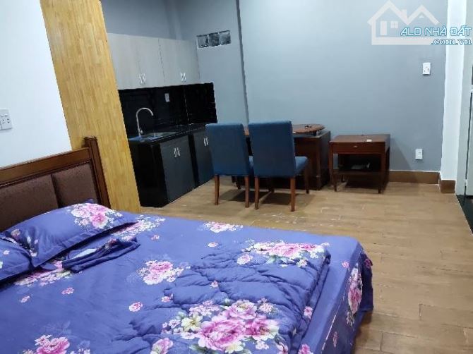 CĂN HỘ DỊCH VỤ 10 PHÒNG DOANH THU HƠN 60 TRIỆU/THÁNG NGAY TT QUẬN 4, - 6