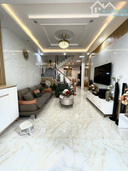 Bán nhà 56m2, 4 tầng tại Thư Trung, Đằng Lâm, Hải An. Chỉ 3.6 tỷ - 6