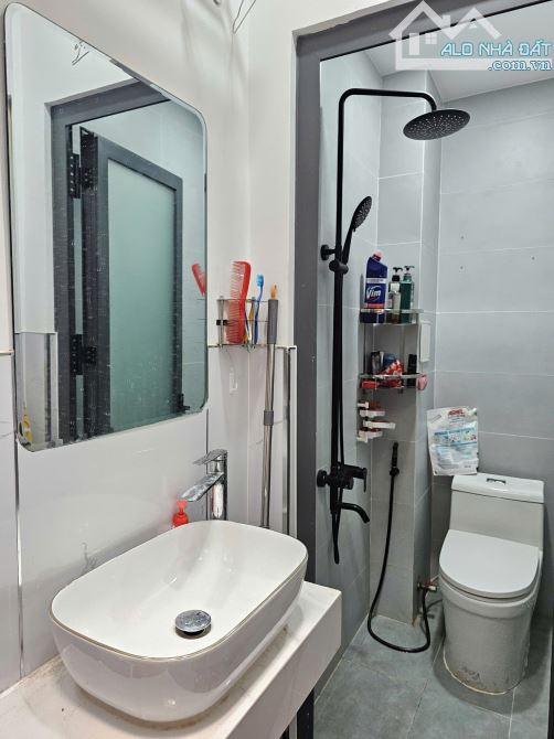 NHÀ 2 TẦNG MỚI XINH, 32M2, 100M RA TRƯƠNG THỊ HOA,  SAU LƯNG  SIÊU THỊ METRO, CHỈ 3.09 TỶ - 6