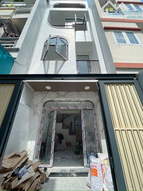 NHÀ ĐẸP VỊ TRÍ Q4 ĐẸP Mặt Tiền  ĐÚC 4T NGANG 3.7 X 16 M - 7