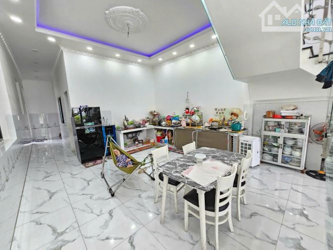 Nhà gần VinCom Dĩ An, phường Dĩ An, TP Dĩ An. 12,8 tỷ - 7