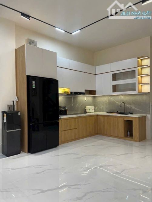 SIÊU PHẨM CĂN GÓC HẺM XE HƠI NGUYỄN THỊ ĐẶNG - NGANG ĐỈNH 7M - 80M2 - 3 TẦNG - NHỈNH 5 TỶ - 7
