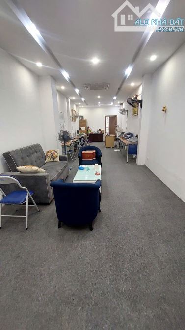 VĂN PHÒNG TRỌN GÓI 25M2- 50M2- 100m2 SÀN THƯƠNG MẠI CAO CẤP. Tòa 210 Lê Trọng Tấn - 7