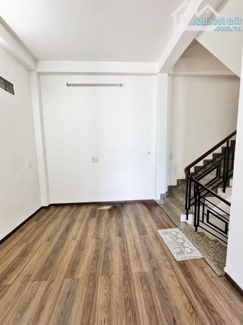 NHÀ 5 TẦNG - 72M² A4 - NGANG 6M - HXH 7 CHỖ THÔNG SÁT MT - XE HƠI NGỦ NHÀ - GẦN EMART 2 - 7