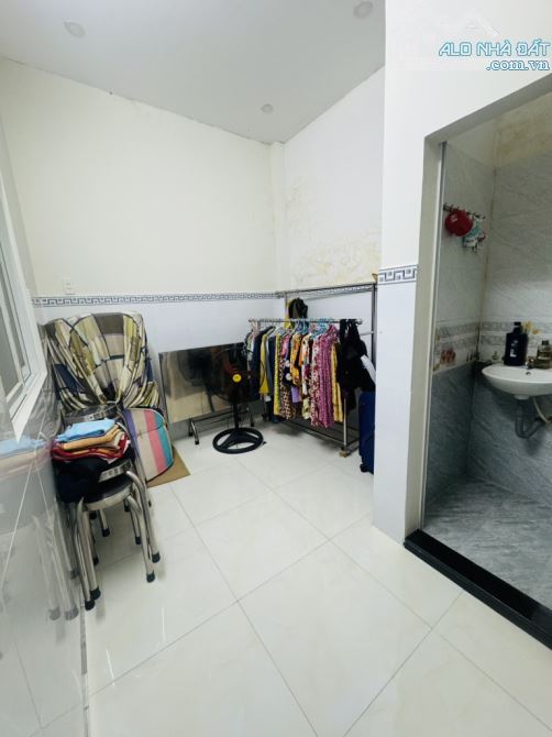 Trần Đại Nghĩa, Tân Tạo A, B.Tân. Dt 4 x 10,5 3 tầng. Giá 3,6 tỷ TL.  NHÀ NGAY VÒNG XOAY A - 7
