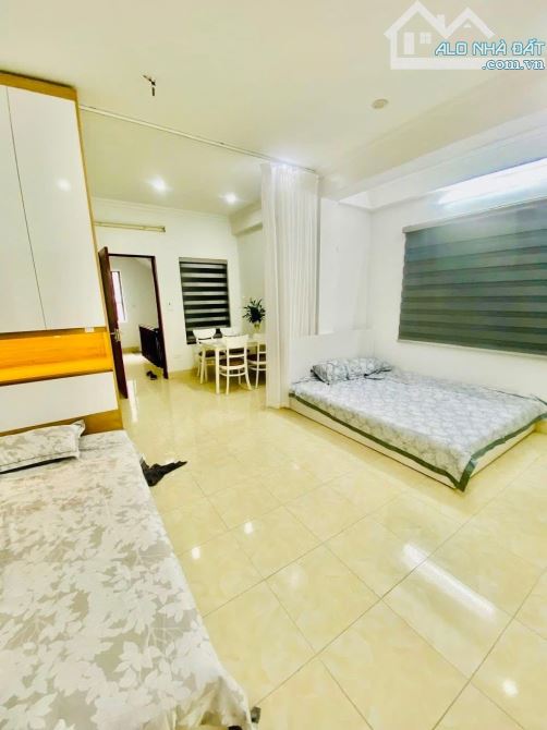 Bán nhà Cầu Giấy 7 tầng thang máy-dòng tiền-nhà siêu đẹp như mới dt 46/50m 7T mt 4,5m - 7