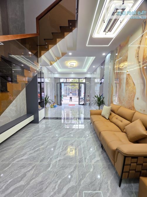Bán nhà full nội thất, gần chợ Phú Phong,KDC p.Bình Chuẩn, Tp.Thuận An chỉ 4,1 tỷ TL M6819 - 7