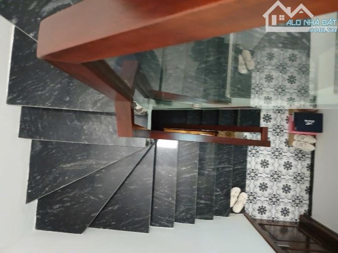 🔥 SIÊU PHẨM THẠCH BÀN! 46M², 5 TẦNG, GARA Ô TÔ, THANG MÁY – 11 TỶ! - 8