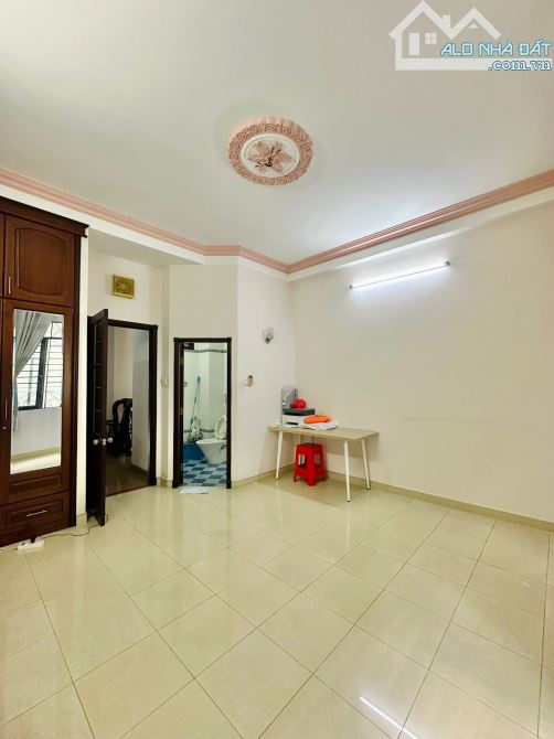 4TẦNG - 80M2 KHU VIP HXT D2 - 🚗NGỦ NHÀ - NHỈNH 17 T.Ỷ - 8