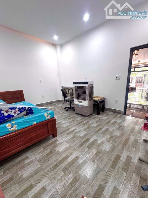 BÁN GẤP NHÀ 3 TẦNG ĐƯỜNG CHƠN TÂM 5 HOÀ MINH TT LIÊN CHIỂU DỌN VÀO Ở NGAY CHỈ NHỈNH 5 TỶ - 8