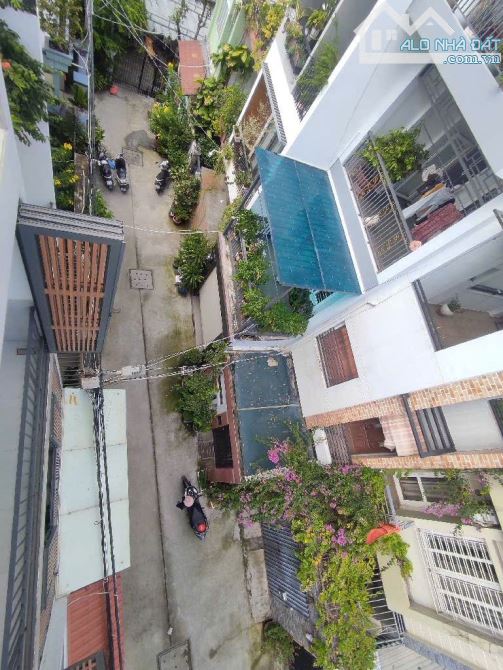 Bán nhà 4 tầng, Đường số 47, Quận 7. DT 60m2, full nội thất. Chỉ 11tỷ - 8